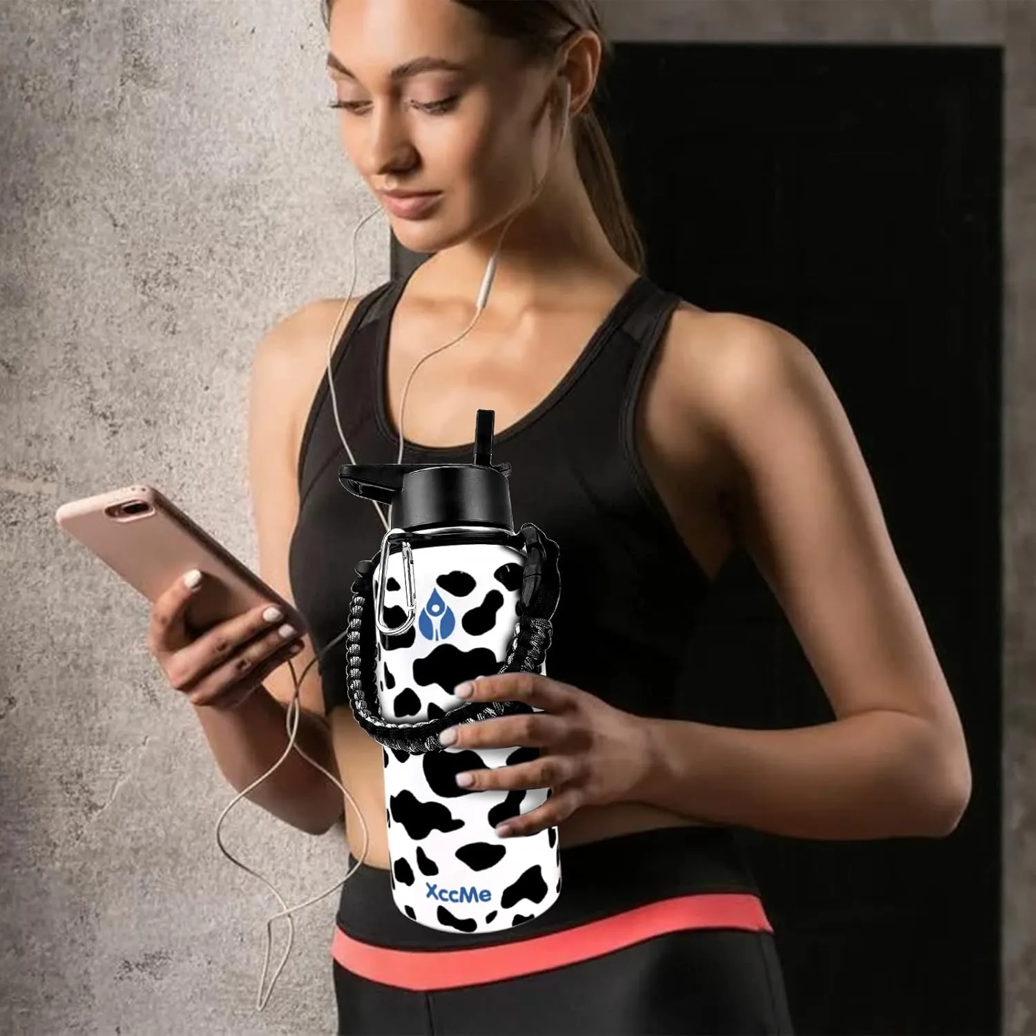Cow Print Water Bottle,32 oz Gym Water Bottle for Women,Men,Stainless Steel Water Bottles Insulated,Sports water bottle with Straw lid,Paracord handle,Silicone Boot,Double Walled