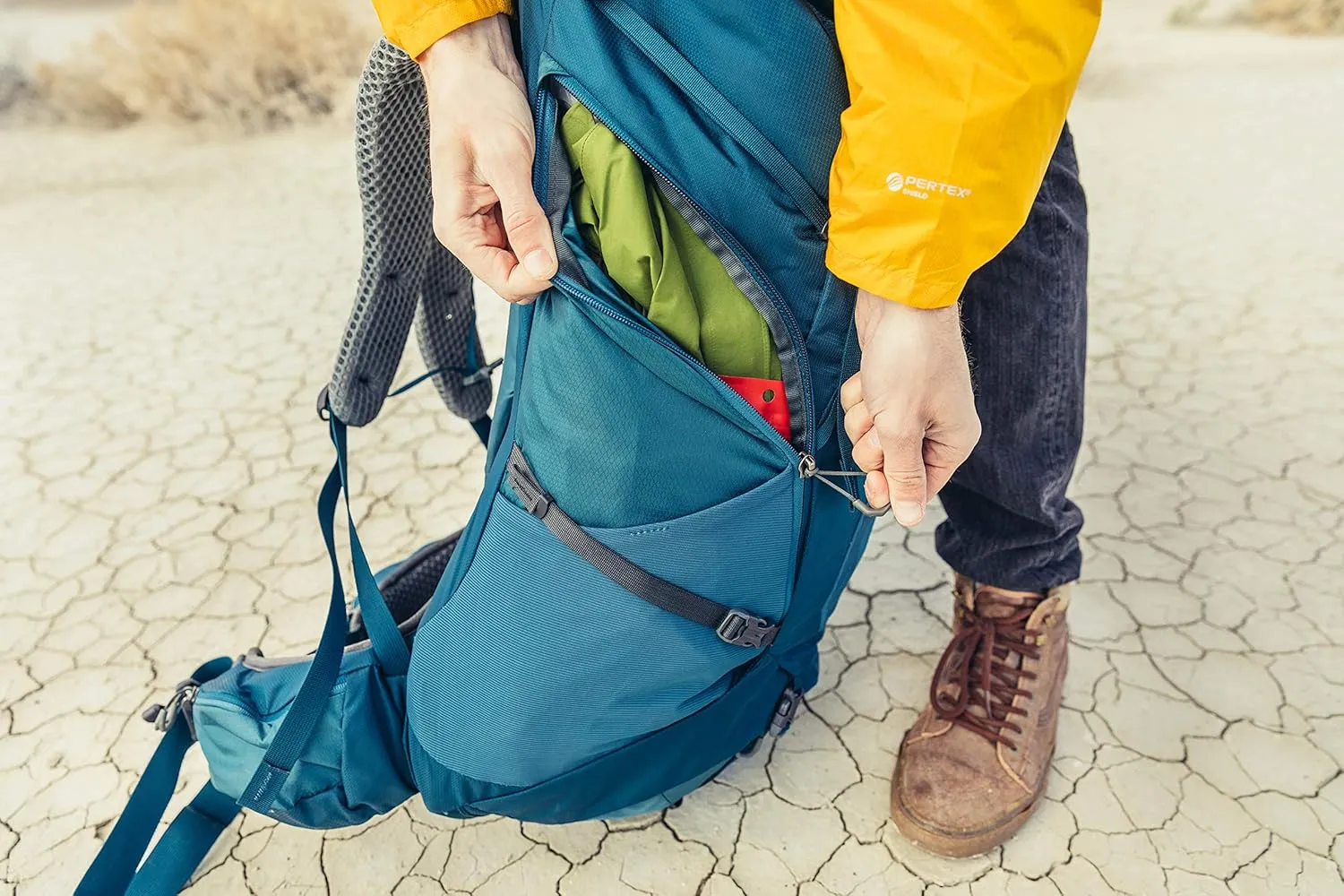 Gregory Paragon 68L Unisex Lightweight Backpacking Pack, Breathable Backpanel, Raincover Included, Water Bladder Sleeve (Reservoir not Included), Medium/Large, Smoke Grey