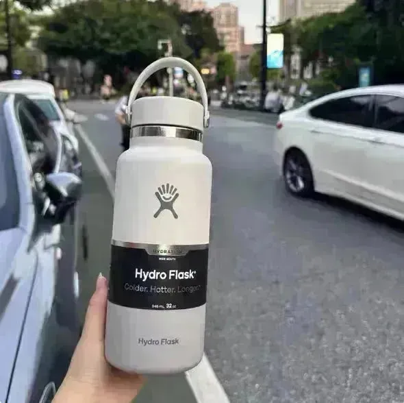 Hydroflask Wide Mouth Insulated Bottle (32 oz)