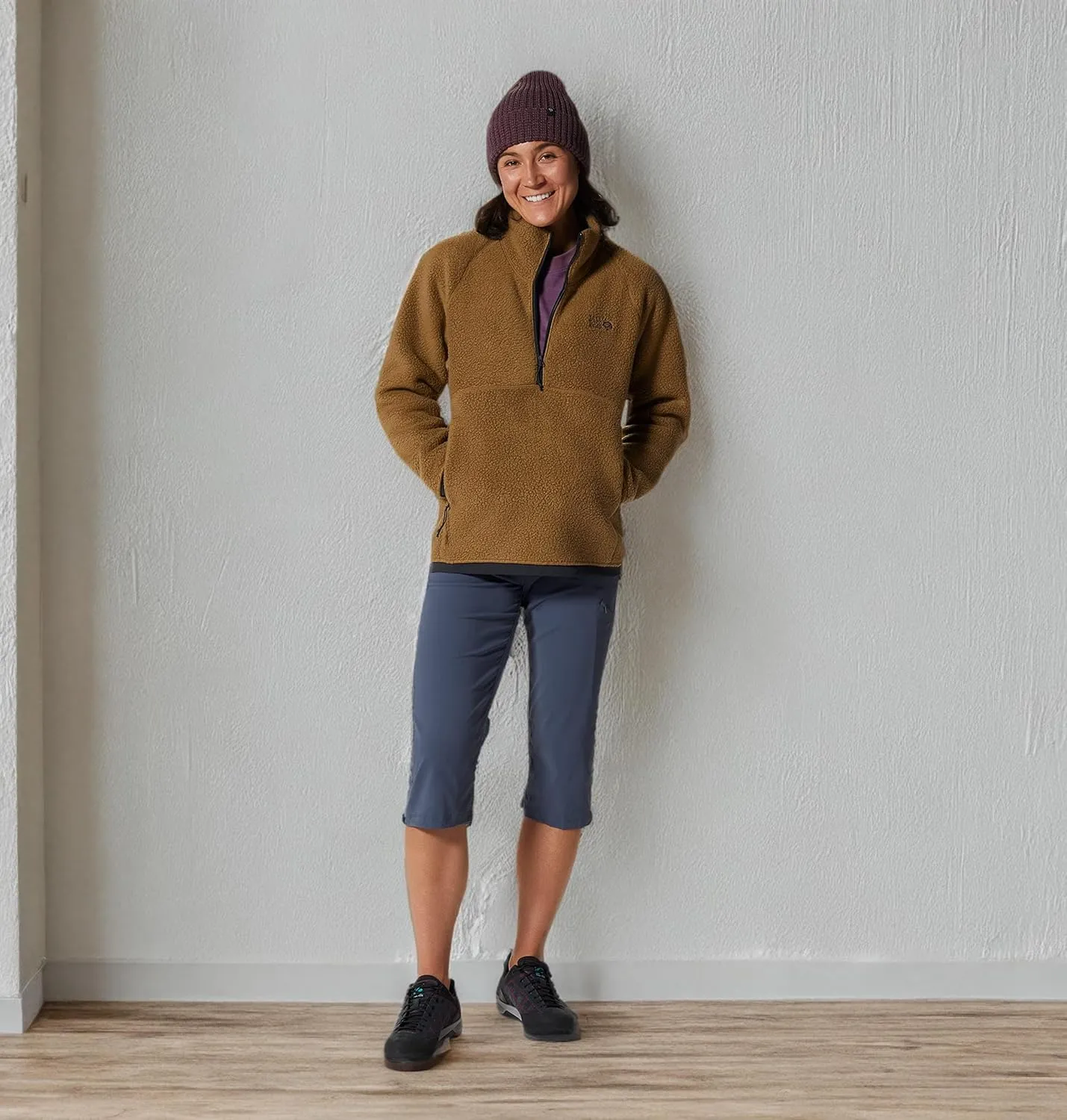 Mountain Hardwear Women's Dynama/2 Capri Pant for Climbing, Camping, and Everyday Wear | Odor-Resistant and Sun Protection