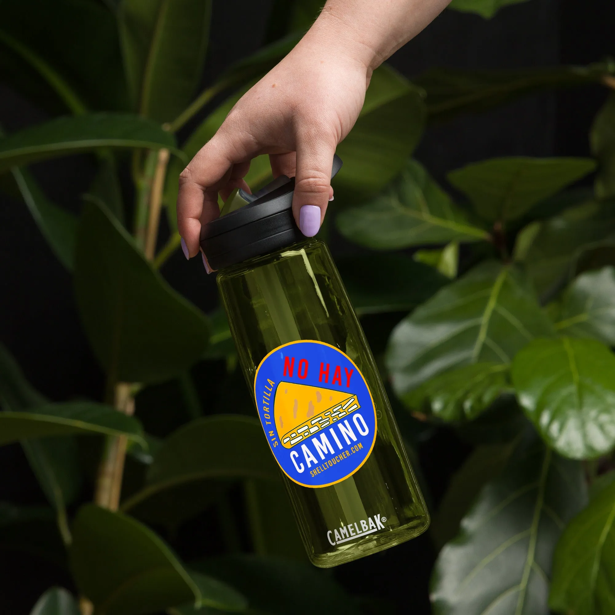"Sin Tortilla No Hay Camino" Camelbak Sports water bottle