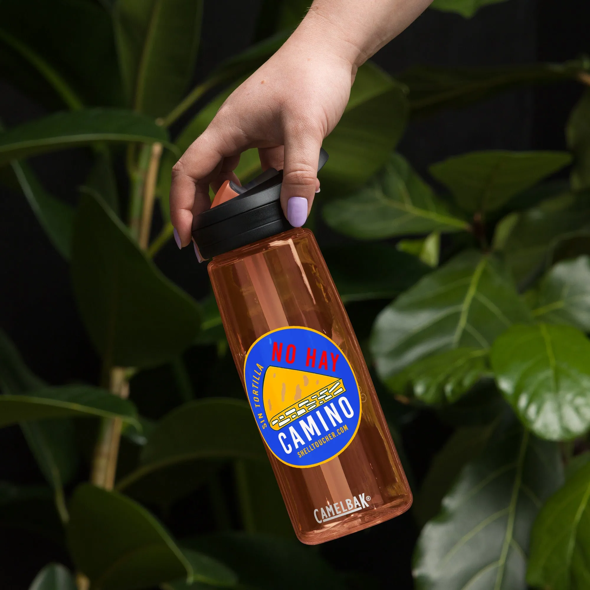 "Sin Tortilla No Hay Camino" Camelbak Sports water bottle
