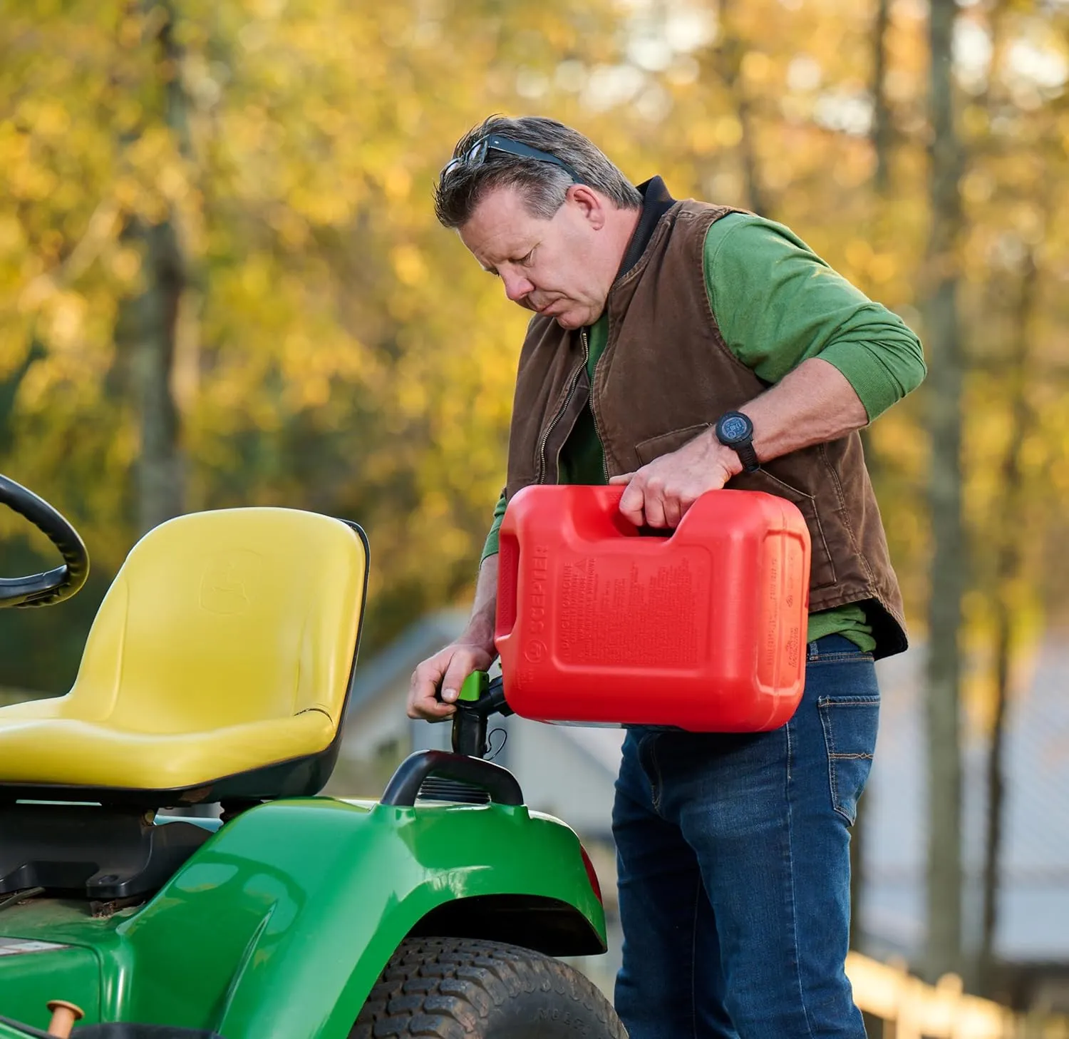 Scepter FSCG552 Fuel Container with Spill Proof SmartControl Spout with Bonus Spout Extender, Rear Handle Red Gas Can, 5 Gallon