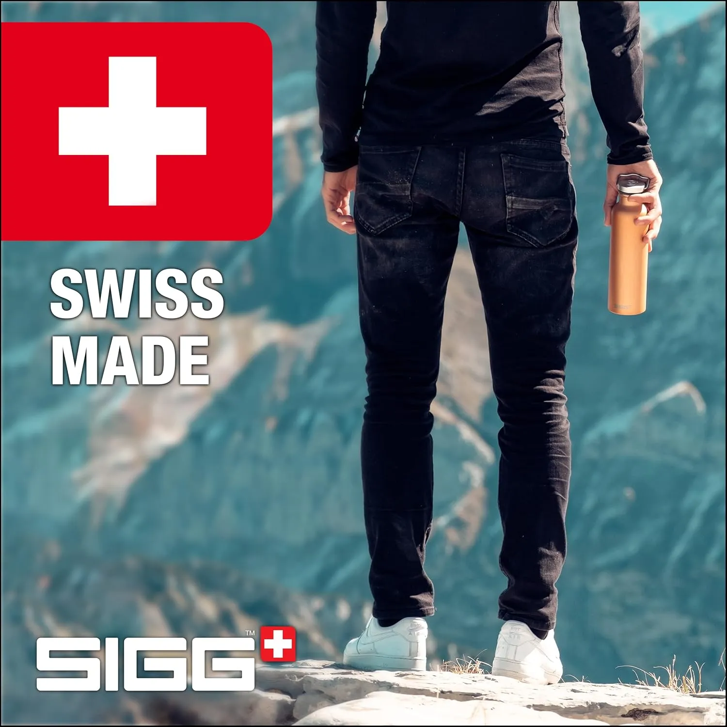 SIGG - Aluminum Water Bottle Original - Made in Switzerland - Lightweight - BPA-free - for Carbonated Drinks 17 / 25 Oz