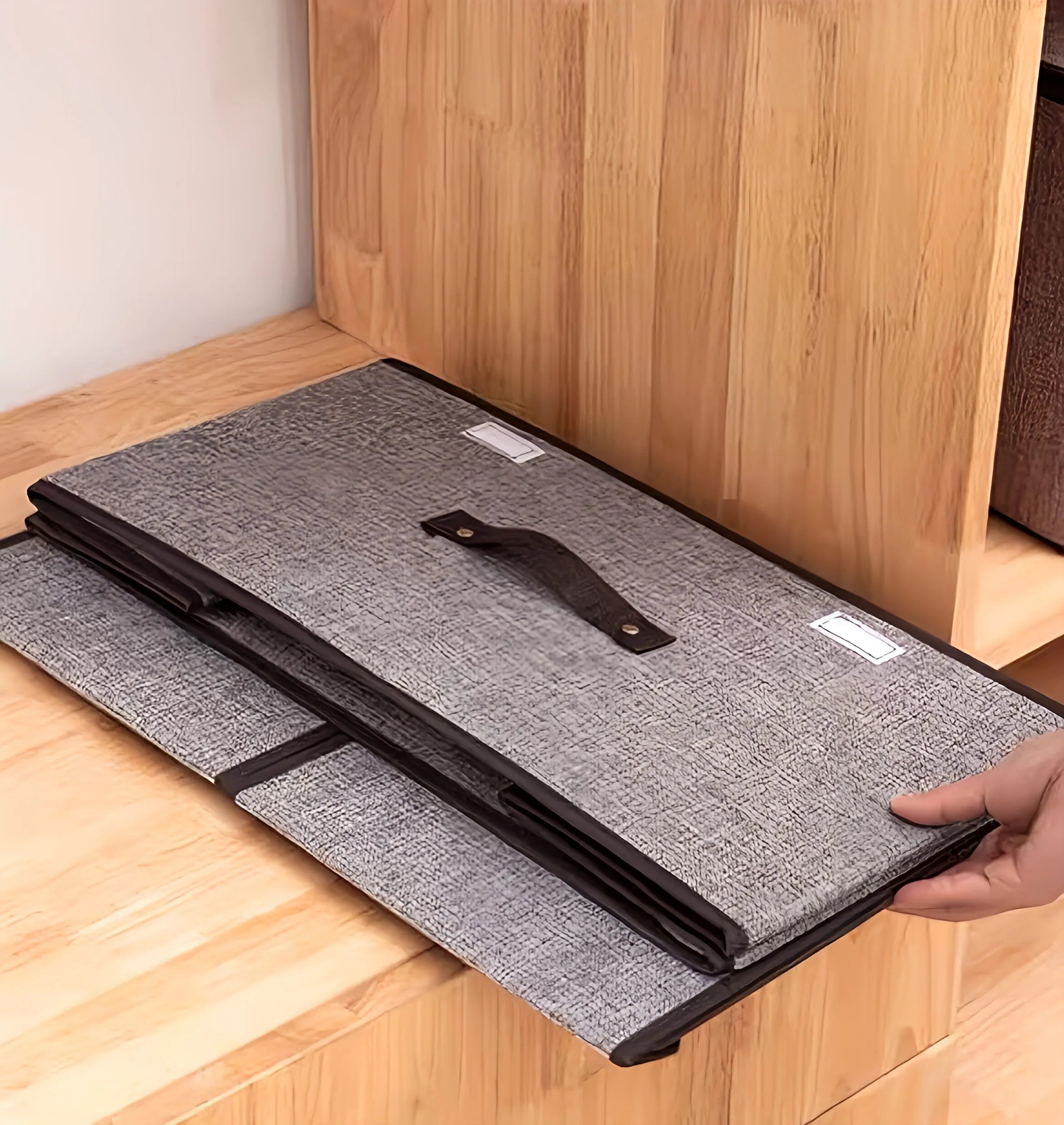 Storage box