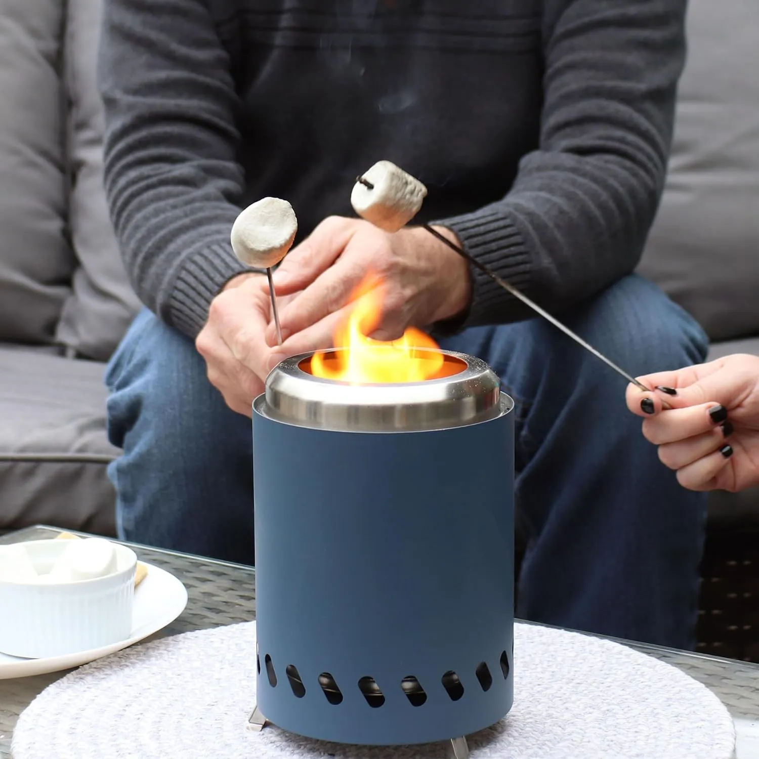 Sunnydaze Tabletop Smokeless Fire Pit with Foldable Legs, Storage Bag, and Poker - Pellet or Wood Burning Portable Fire Pit for Camping - 8-Inch H - Blue