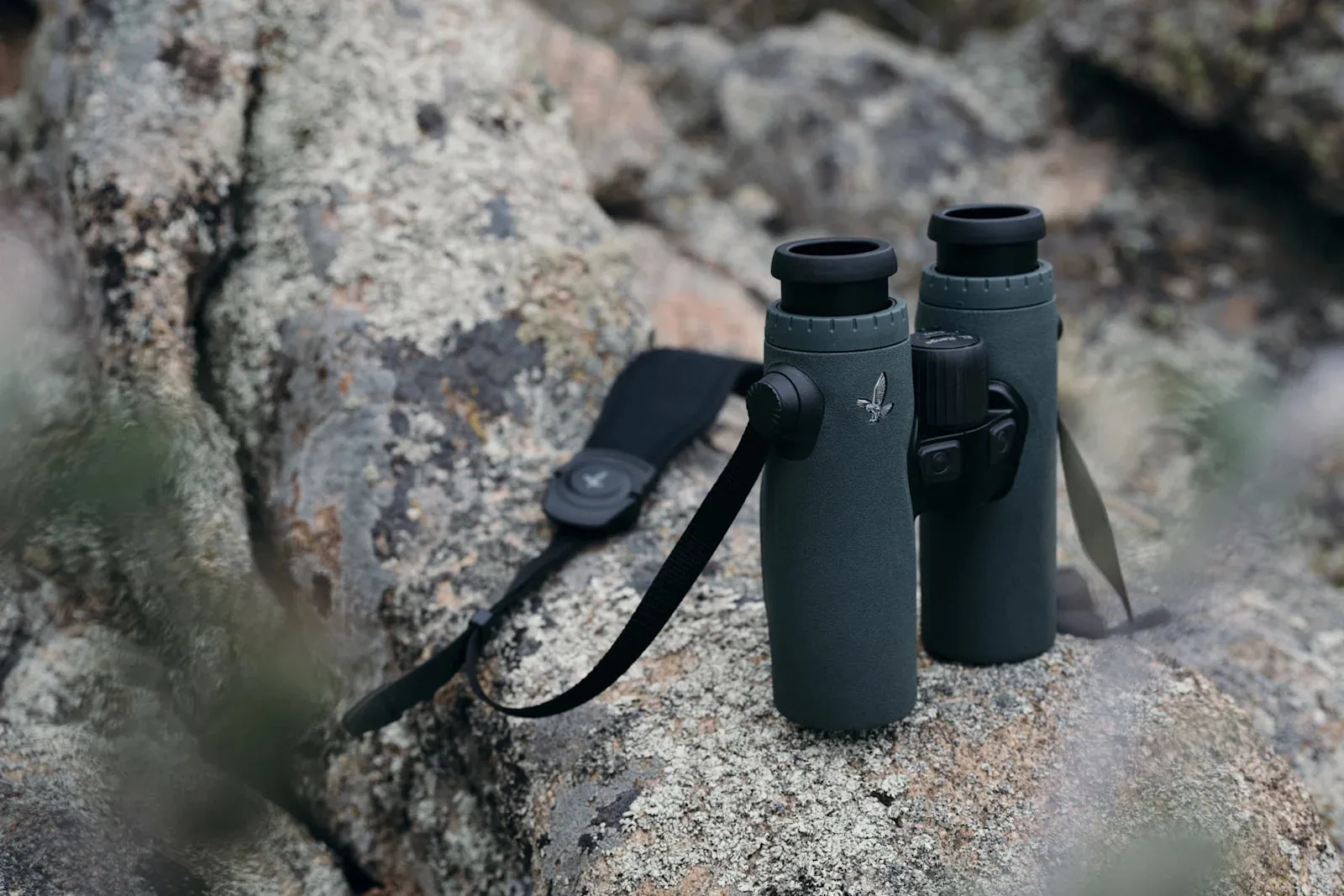 Swarovski Optik EL Range 10x32 Rangefinder Binoculars