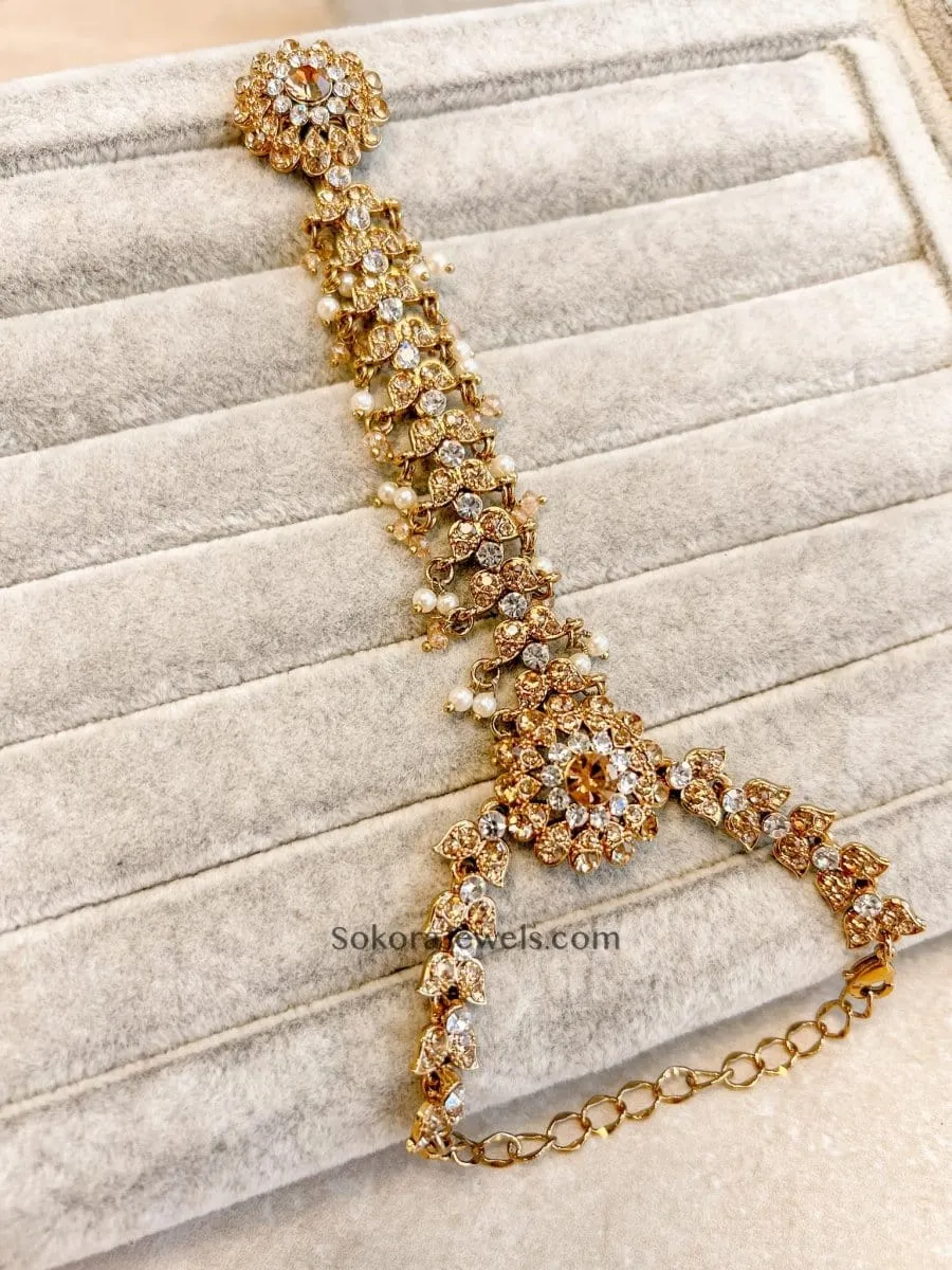 Vamika Hand harness - Clear and Gold