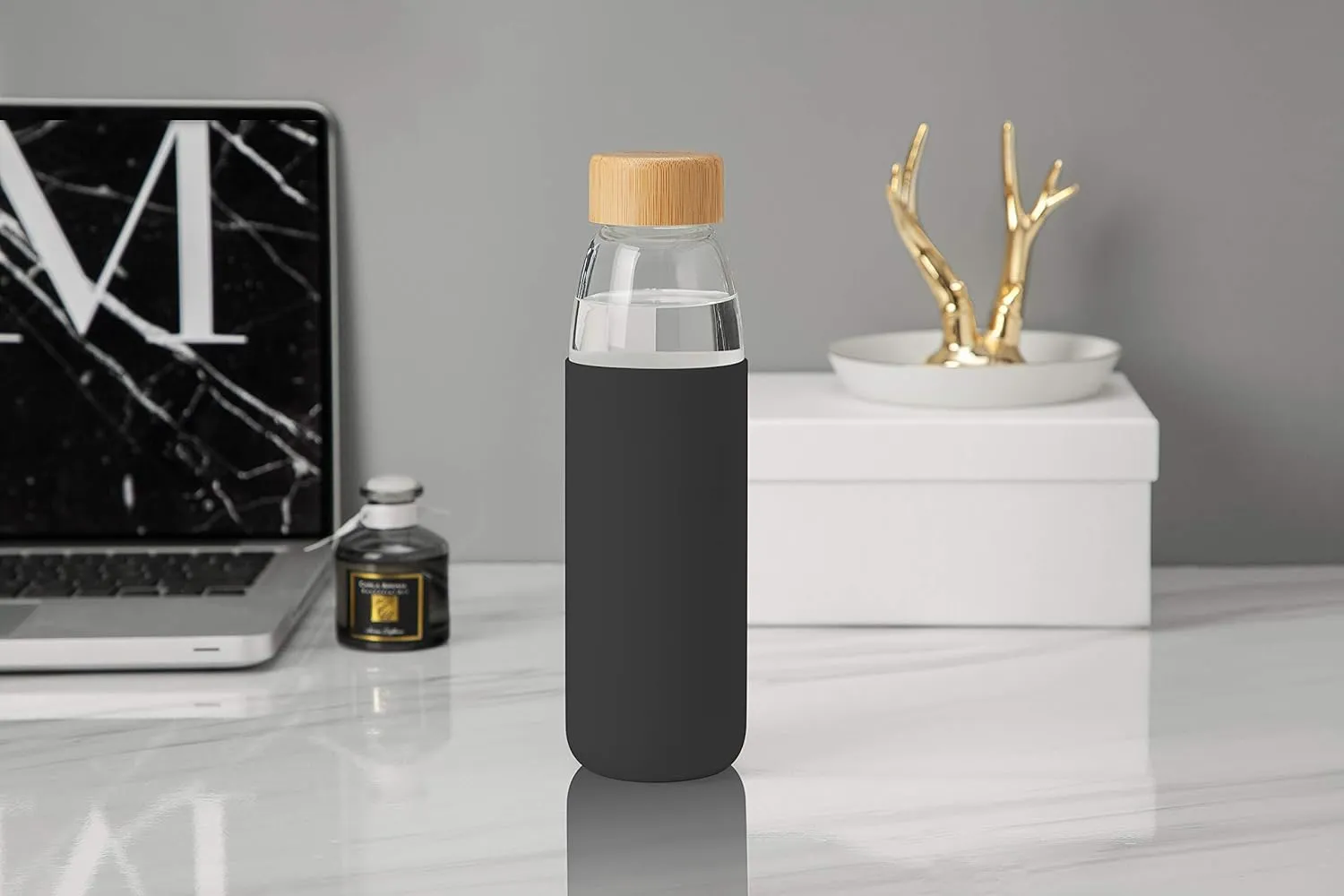 veegoal 25 Oz Borosilicate Glass Water Bottles with Bamboo Lid, BPA-FREE, Non-Slip Silicone Sleeve, and Stainless Steel Leak Proof Lid - Reusable Glass Bottle for Men and Women