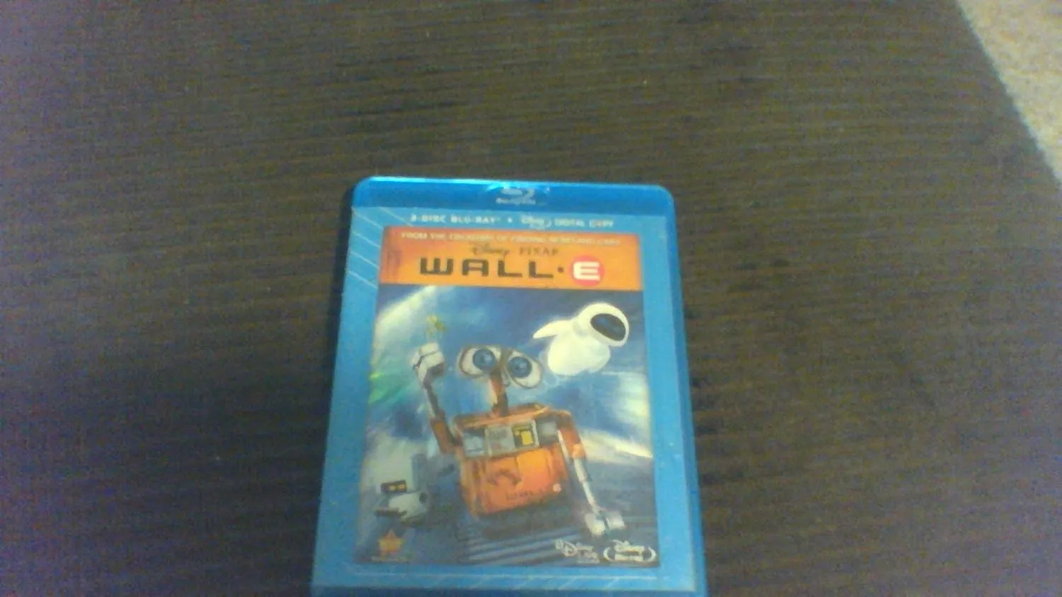 Wall-E (Three-Disc Special Edition   Digital Copy and BD Live) [Blu-ray]